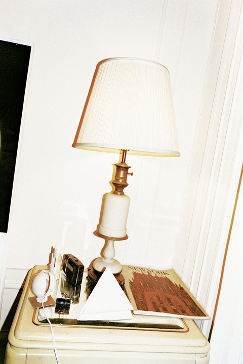 http://www.brianjamesphotography.net/files/gimgs/26_joe-corner-lamp.jpg