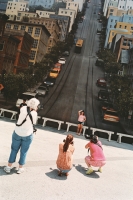 21_disney-hs-paparazzi.jpg